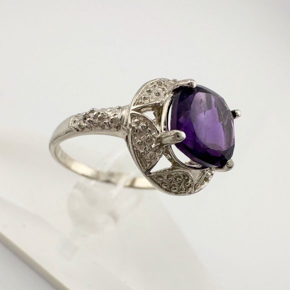 Beautiful Dark Purple Amethyst and Diamond Accent Ring - Sterling Silver Size 7. - Picture 9 of 16